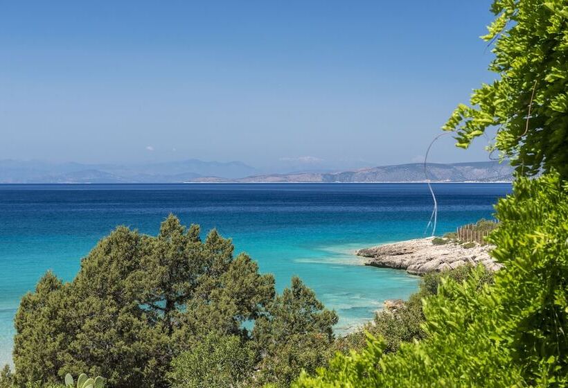 Electra Beachfront Villa