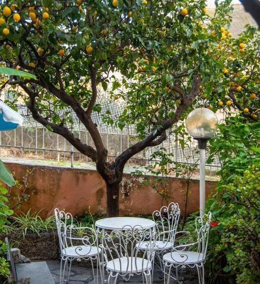 فندق Albergo La Marinella