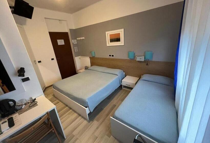 فندق Albergo La Marinella