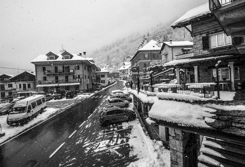 ホテル Albergo Meublè Vecchio Scarpone