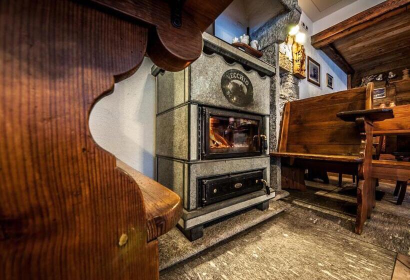 ホテル Albergo Meublè Vecchio Scarpone