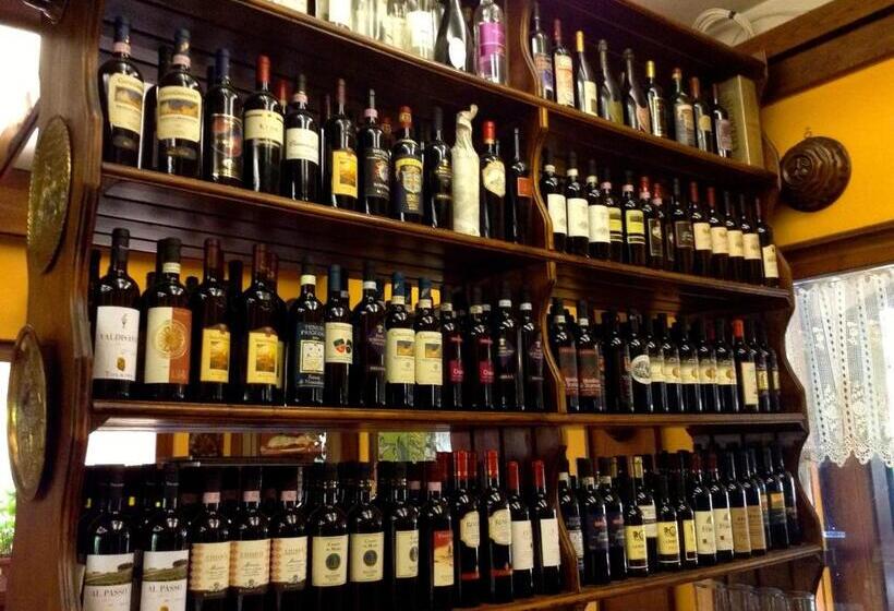 ホテル Albergo Ristorante Da Carlino