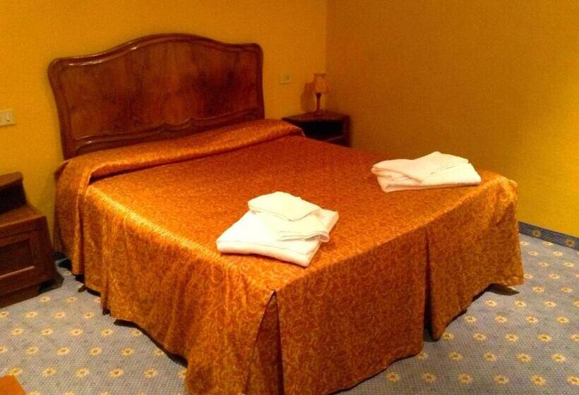 فندق Albergo Ristorante Da Carlino