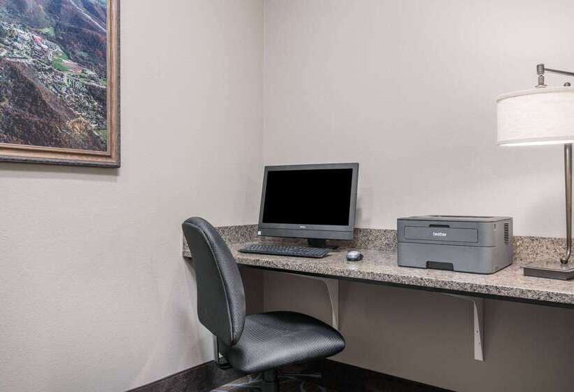 فندق Americinn By Wyndham Winona