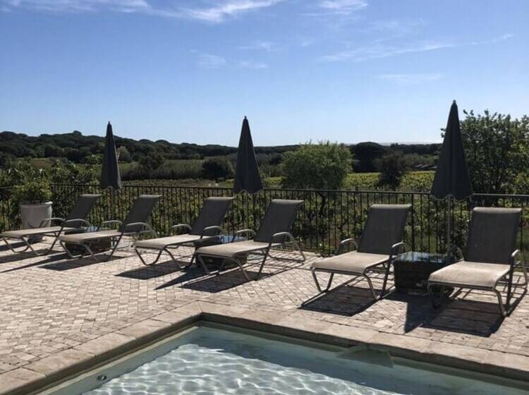 Отель Auberge De L Oumède