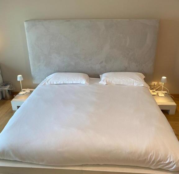 فندق Baia Dei Pini