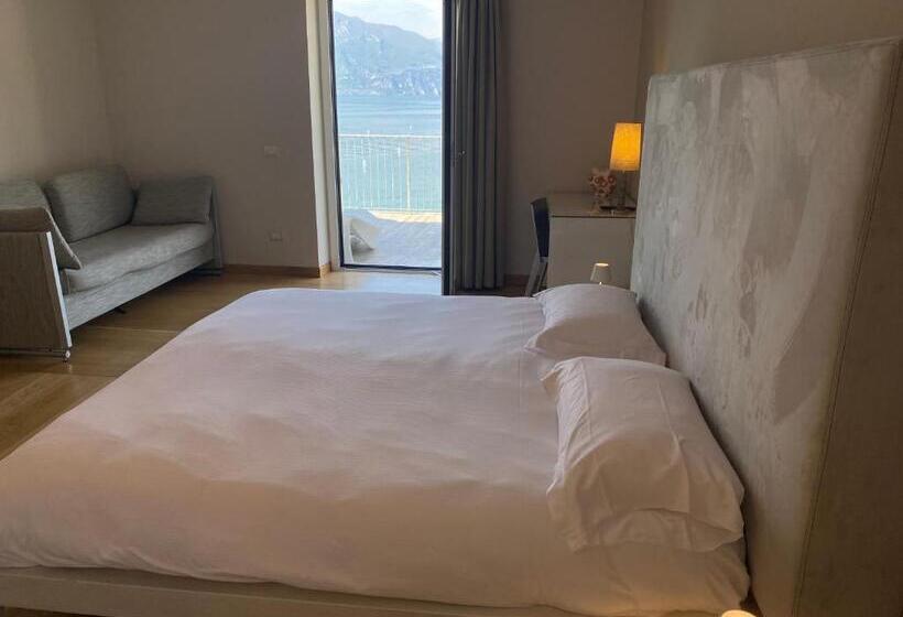 فندق Baia Dei Pini