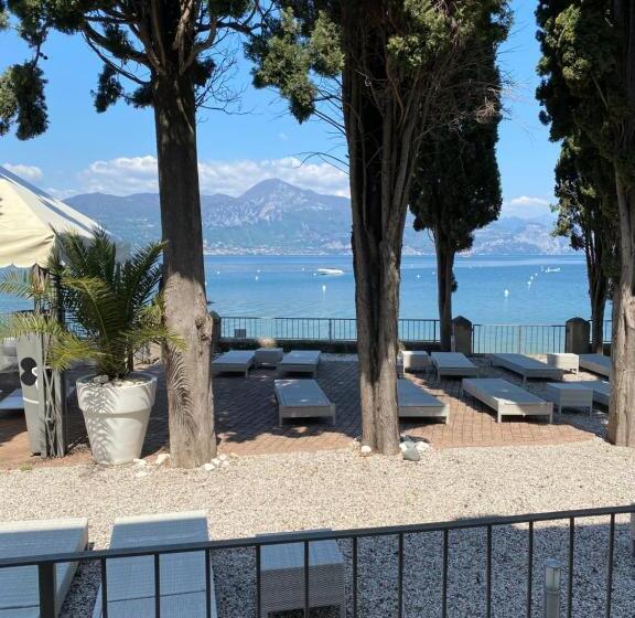 فندق Baia Dei Pini