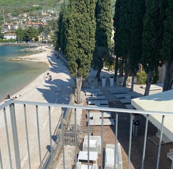 فندق Baia Dei Pini