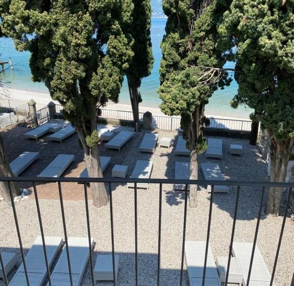 فندق Baia Dei Pini