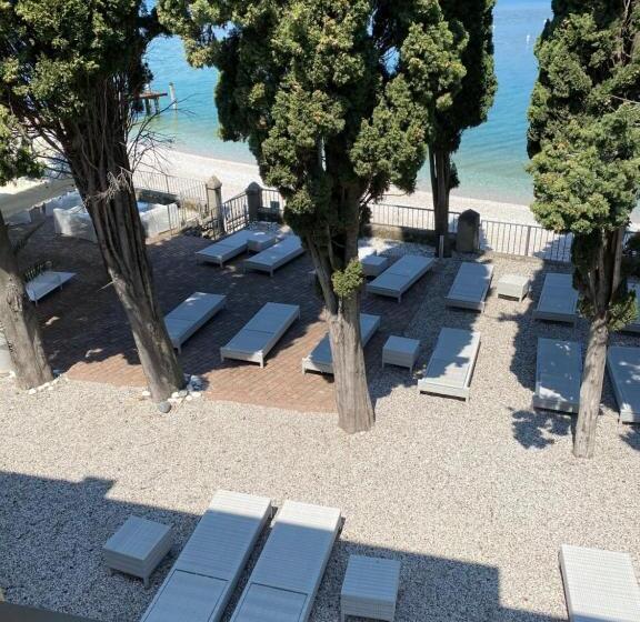 فندق Baia Dei Pini