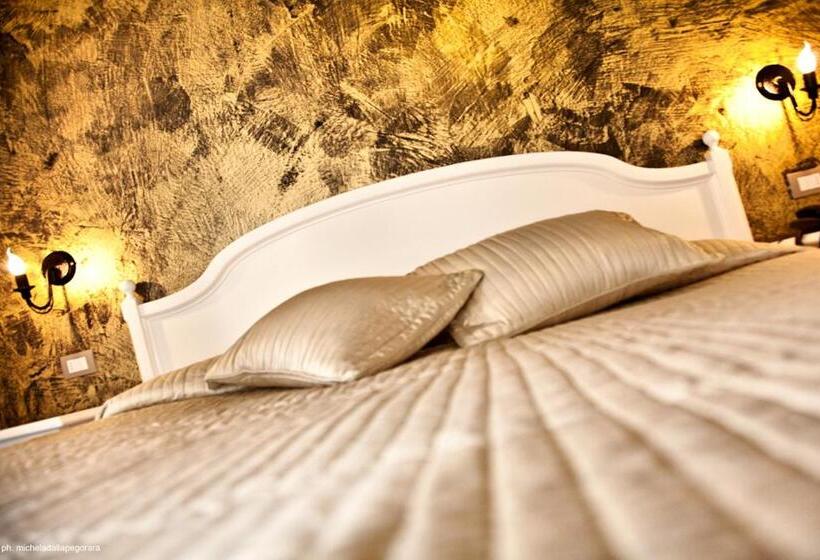 فندق Baia Dei Pini