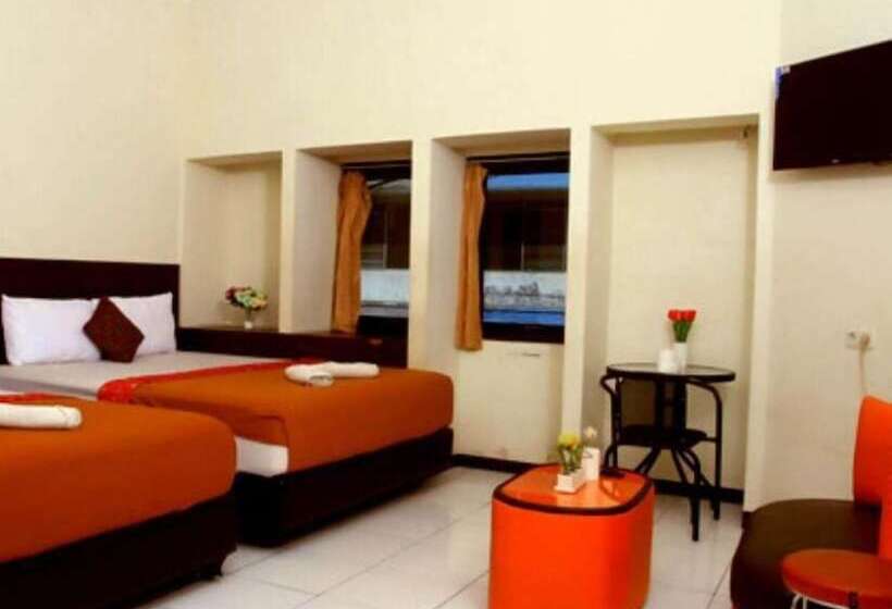 ホテル Bantal Guling Pasar Baru