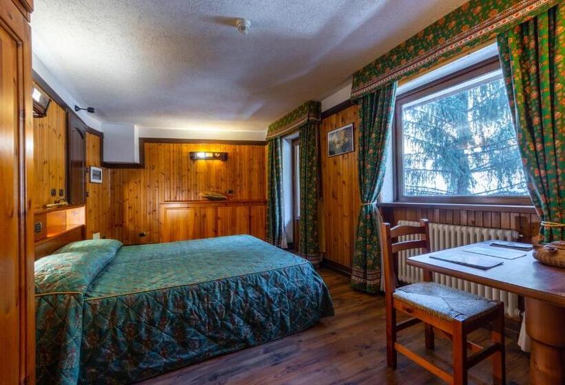 Отель Bouton D Or Cogne