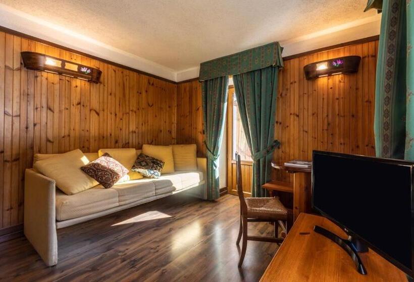 Отель Bouton D Or Cogne