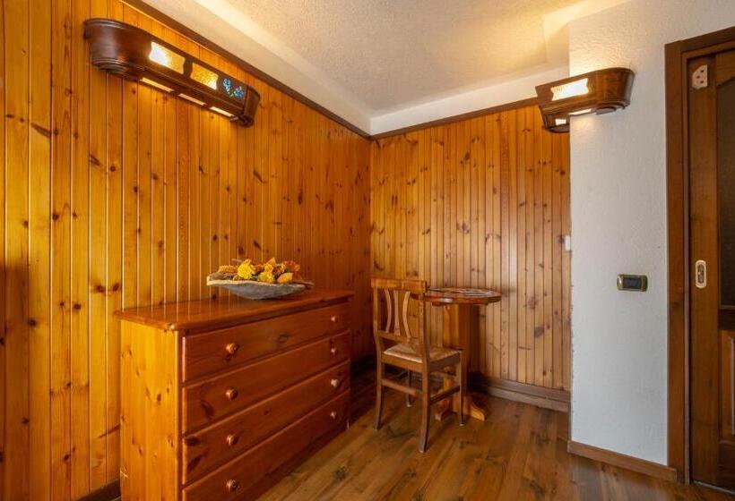 Отель Bouton D Or Cogne