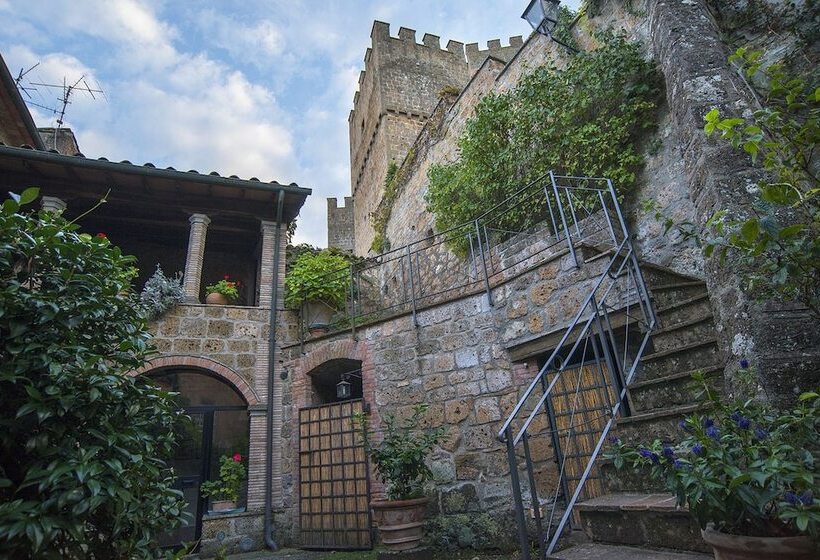 Szálloda Castello Di Proceno Albergo Diffuso In Dimora D'epoca