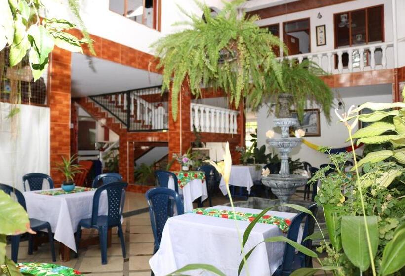 Отель Colonial   Honda