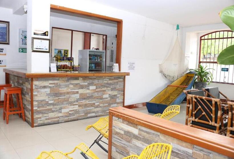 Отель Colonial   Honda