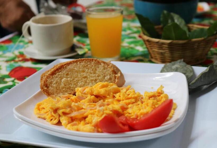 Отель Colonial   Honda