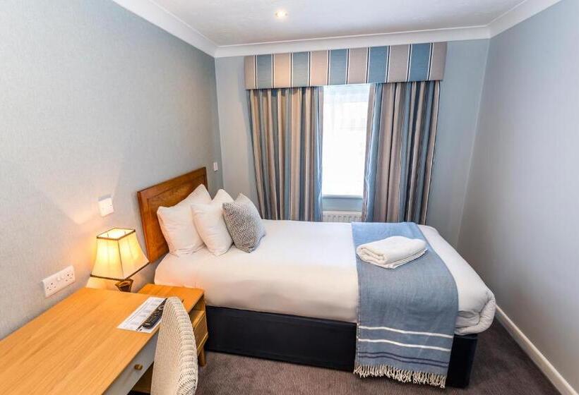 בית מלון כפרי Connaught Lodge