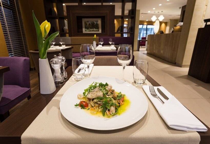 هتل Desilva Premium Poznań