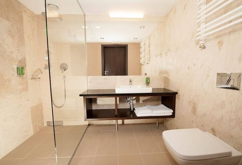 هتل Desilva Premium Poznań