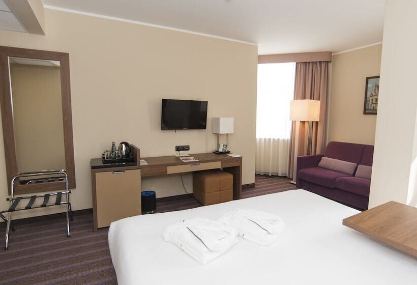 هتل Desilva Premium Poznań