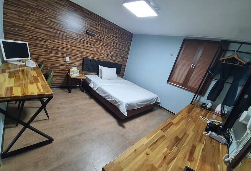 Mitasuya Ryokan Hotel Gumi By Aank