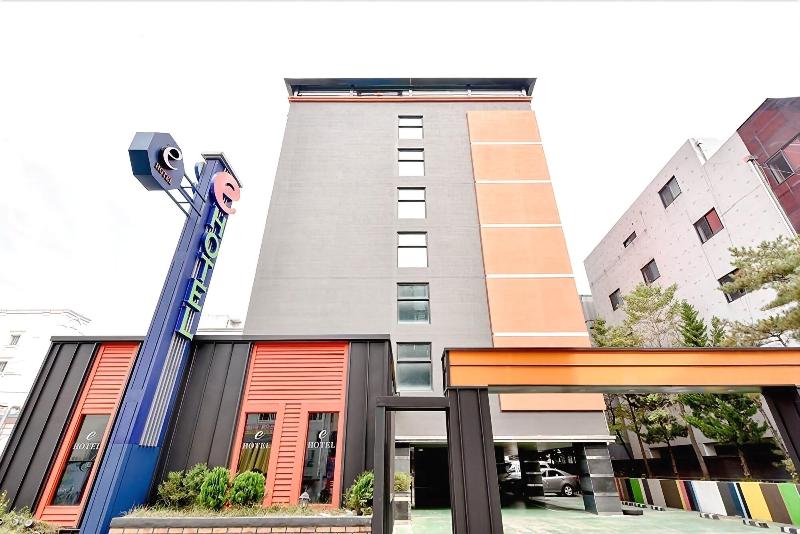 Mitasuya Ryokan Hotel Gumi By Aank