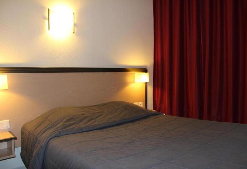 هتل Hôtel De La Meuse