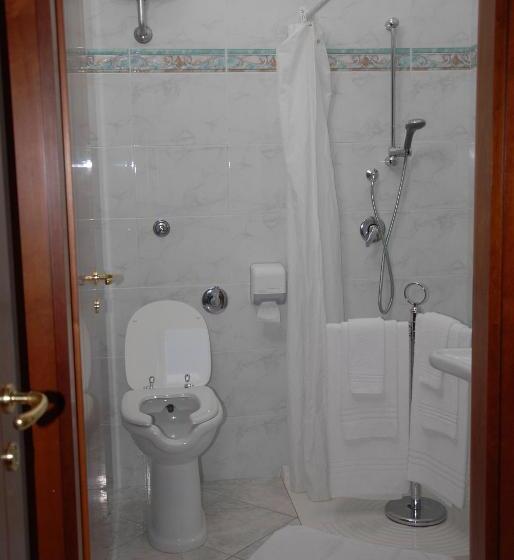 בית מלון כפרי Il Cinghialetto