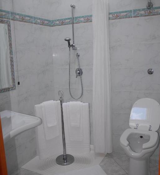 בית מלון כפרי Il Cinghialetto