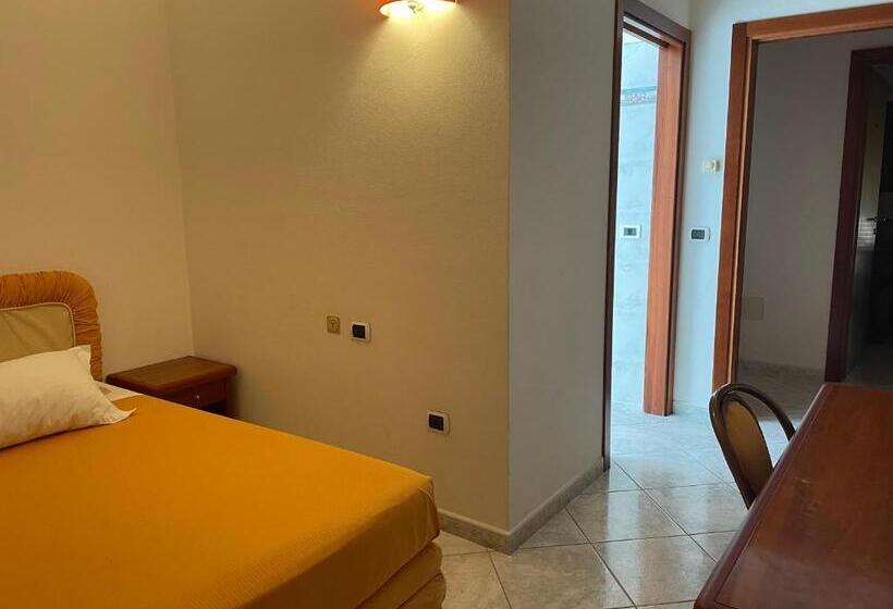 בית מלון כפרי Il Cinghialetto