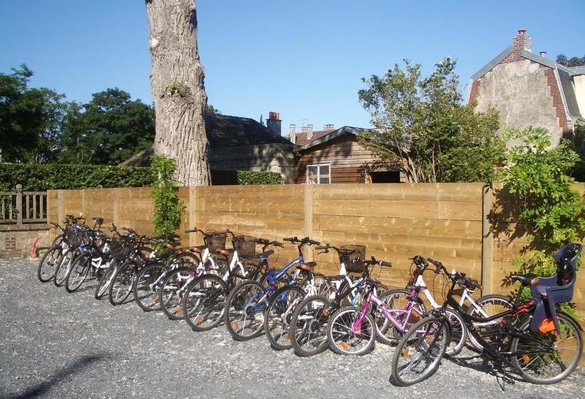 ホテル La Maison D'emilie