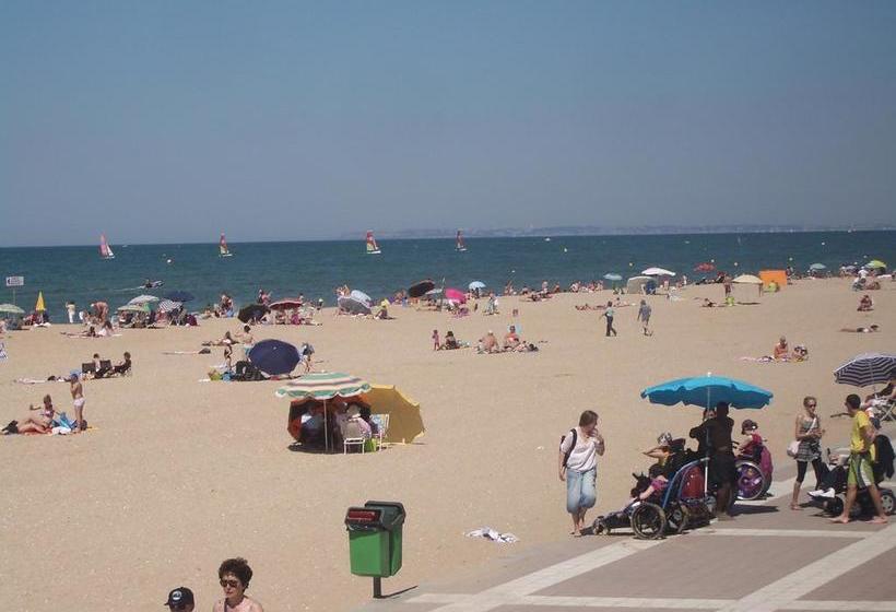 ホテル La Maison D'emilie