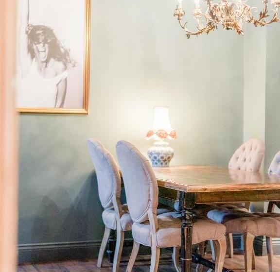 酒店 Le Petit Chateau & William De Percy