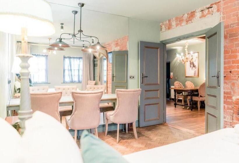 酒店 Le Petit Chateau & William De Percy