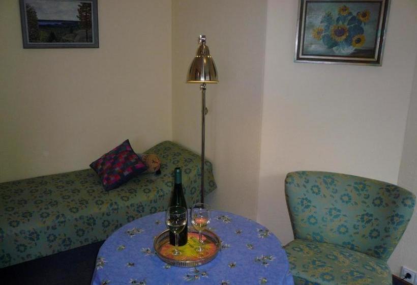 Отель Mosel Landhaus B&b