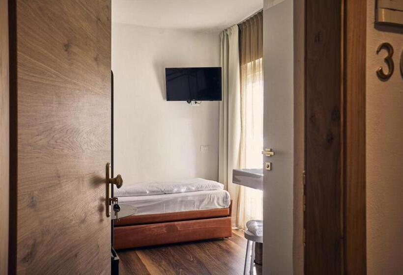 هتل Paradiso Conca D Oro