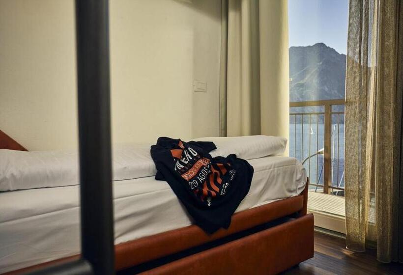 هتل Paradiso Conca D Oro