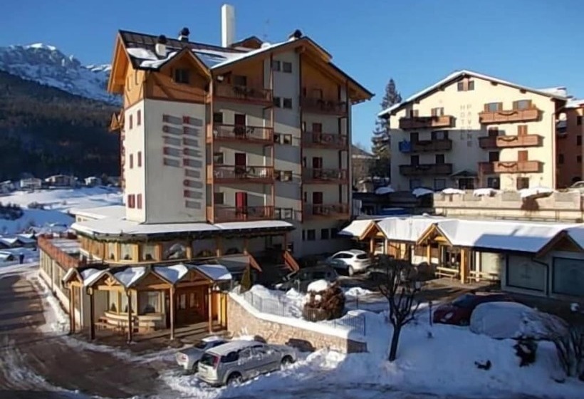 בית מלון כפרי Pavone