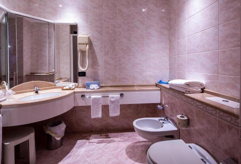 בית מלון כפרי Persico's