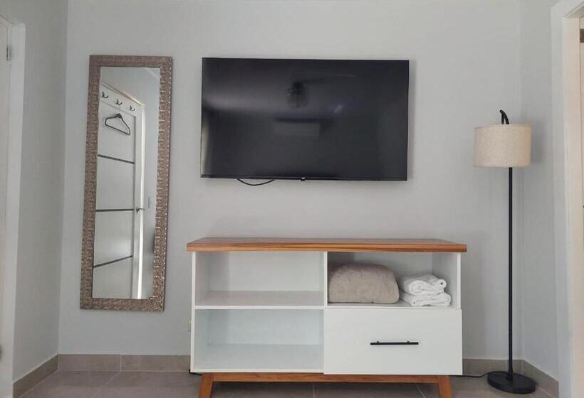 בית מלון כפרי Pz Country Club & Conference Center