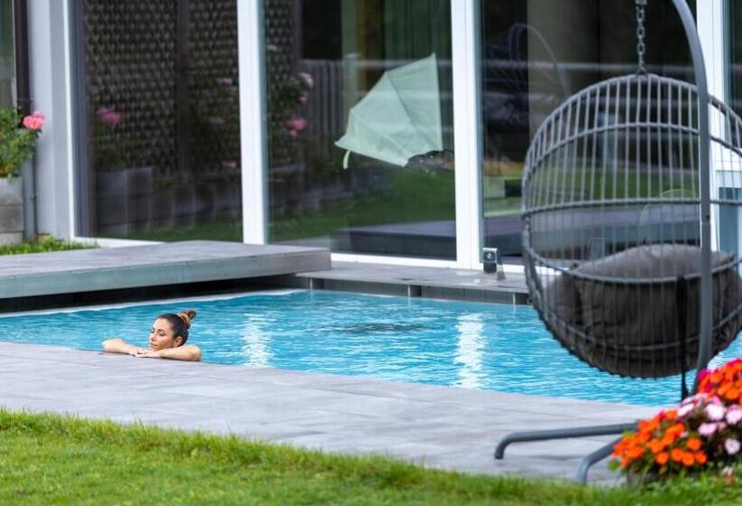 בית מלון כפרי Regent's