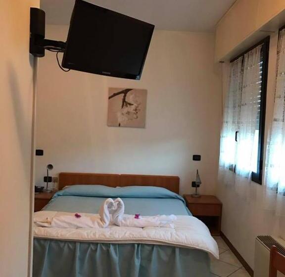 בית מלון כפרי Ristorante Gallo D Oro