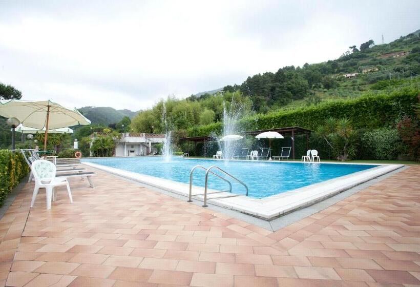 Отель Ristorante Grappolo D Oro