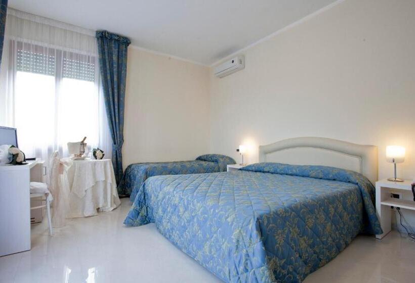 Отель Ristorante Grappolo D Oro