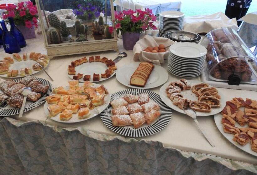 Отель Ristorante Grappolo D Oro