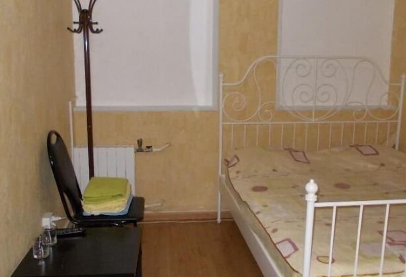 בית מלון כפרי Shamanka